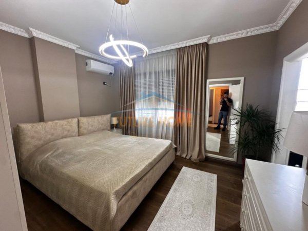 Tirane, shitet apartament 3+1 Kati 8, 112 m² 168.000 € (Vila L)