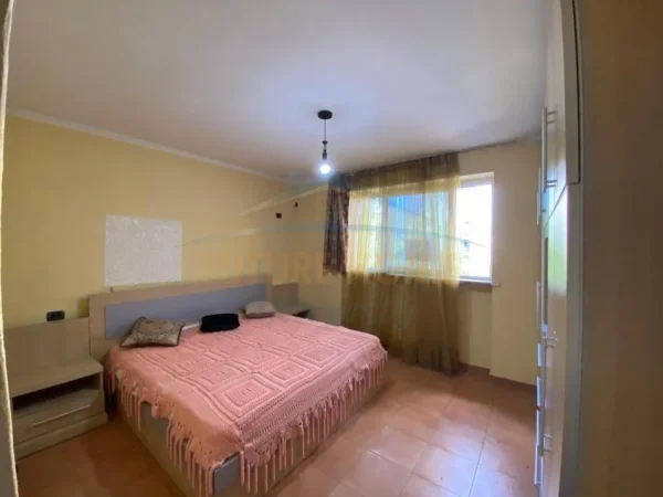 Tirane, jepet me qera apartament 2+1 Kati 3, 69 m² 600 € (21 Dhjetori)