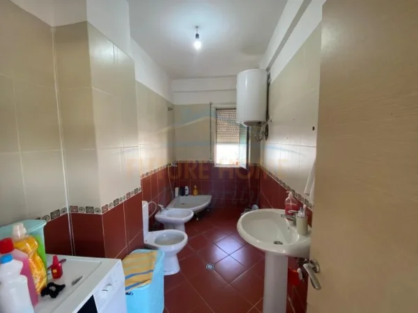 Tirane, shitet apartament 2+1 Kati 4, 118 m² 155.000 € (Fresk , Prane Bunkart)