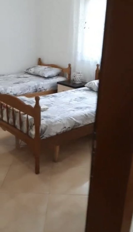 Tirane, jepet me qera shtepi 2+1 Kati 2, 105 m² 400 € (Siri Kodra, Rruga Besa)