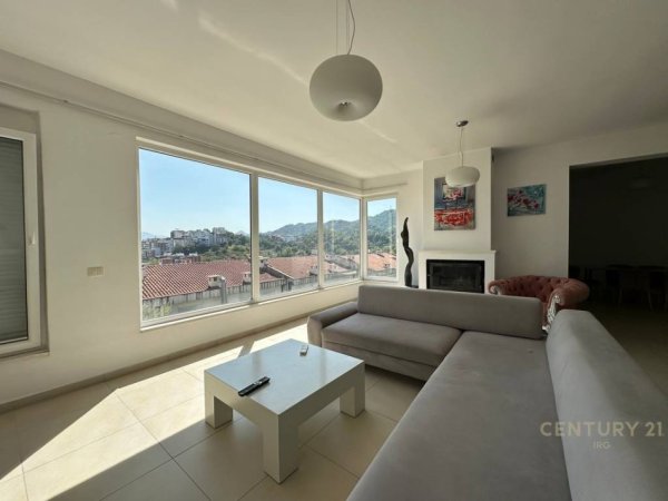 Tirane, jepet me qera Vile 5+1+Aneks+Ballkon Kati 4, 491 m² 4.500 € (Rezidenca Kodra e Diellit 1)