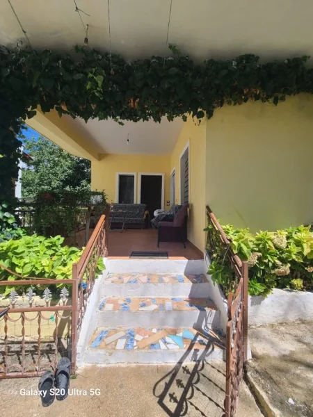 Vlore, shitet shtepi 1 Katshe Kati 1, 90 m² 250.000 € (Rruga Dukat Himare)