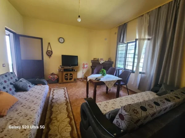 Vlore, shitet shtepi 1 Katshe Kati 1, 90 m² 250.000 € (Rruga Dukat Himare)