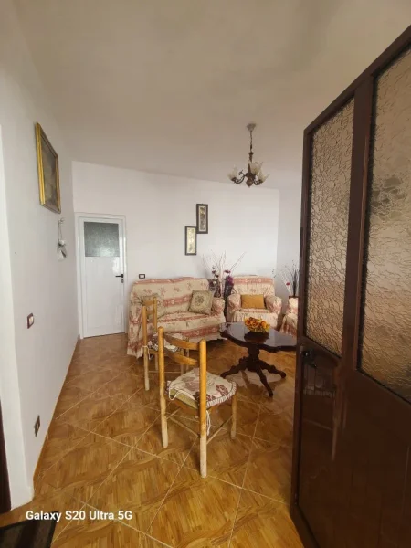 Vlore, shitet shtepi 1 Katshe Kati 1, 90 m² 250.000 € (Rruga Dukat Himare)