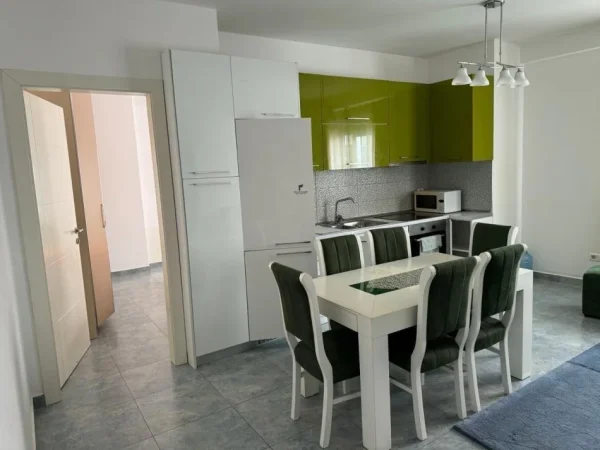 Tirane, jepet me qera apartament 1+1 Kati 3, 74 m² 550 € 