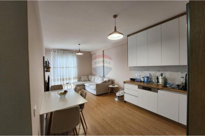Tirane, shitet apartament 2+1+Ballkon Kati 3, 87 m² 113.000 € (Univers CItyy)