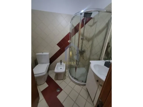 Tirane, shitet apartament 1+1+Ballkon Kati 3, 69 m² 91.000 € (Fresk Rruga e Thesarit)