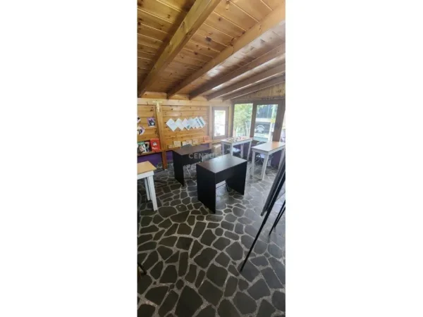 Tirane, shitet Vile 3 Katshe Kati 3, 580 m² 1.600.000 € 