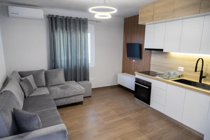 Tirane, jepet me qera shtepi 1+1 Kati 2, 45 m² 400 € (rruga Binak Alia, Mbi Qytet Studentin)