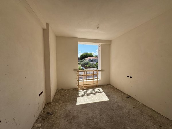 Tirane, shitet apartament 2+1+Aneks+Ballkon Kati 2, 102 m² 255.000 € (SHKOLLA OSMAN MYSERRIZI)