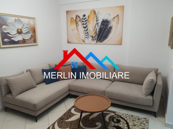 Tirane, jepet me qera apartament 1+1+Ballkon Kati 3, 60 m² 620 € (RRUGA RRAPO HEKALI,KODRA E DIELLIT)