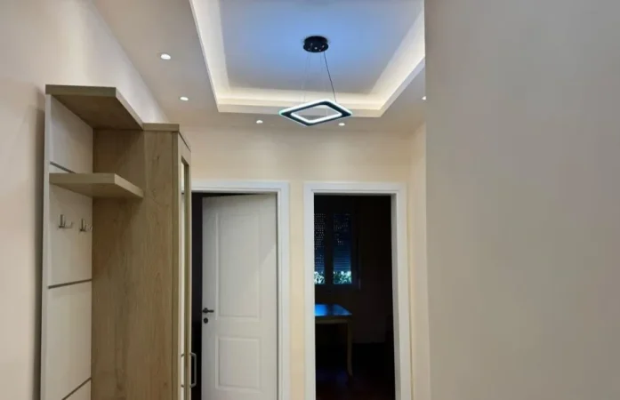 Tirane, jepet me qera apartament 2+1 Kati 3, 74 m² 600 € (Rruga dibres)