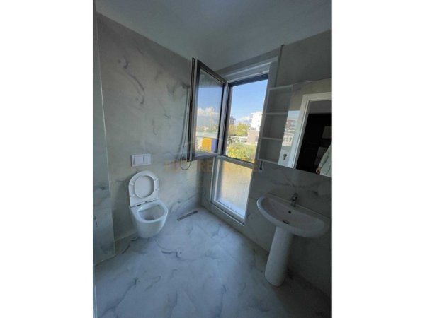 Tirane, jepet me qera apartament 2+1 Kati 2, 111 m² 440 € (Kamez)  UNA57743