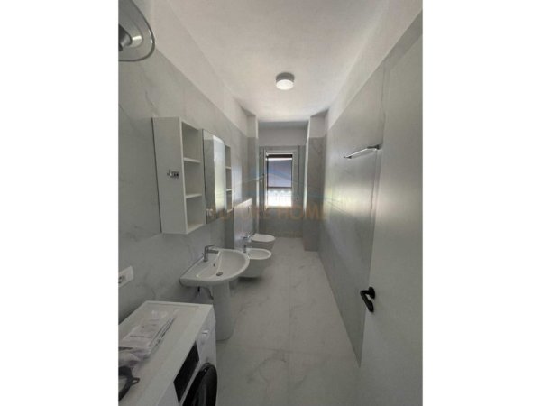 Tirane, jepet me qera apartament 2+1 Kati 2, 111 m² 440 € (Kamez)  UNA57743