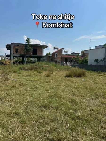 Tirane, shitet toke , 235 m² (Kombinat)