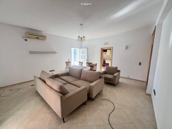 Tirane, jepet me qera apartament 2+1 Kati 3, 130 m² 500 € (astir)