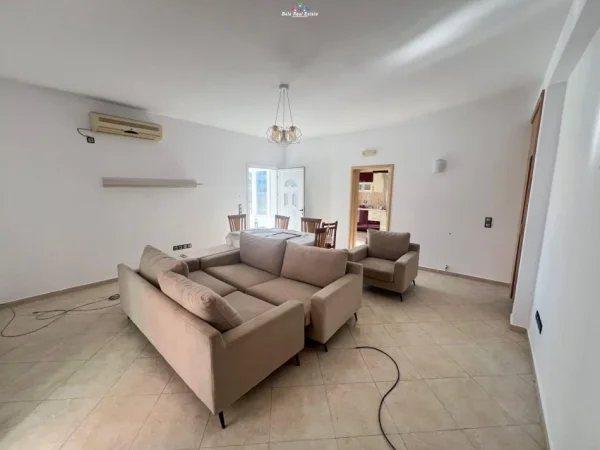 Tirane, jepet me qera apartament 2+1 Kati 3, 130 m² 500 € (astir)