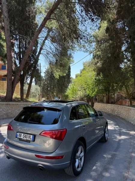 Durres, shitet makine Q5 Benzin+Gaz, gri e erret automatik Kondicioner 15.000 km