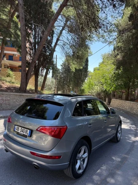 Durres, shitet makine Q5 Benzin+Gaz, gri e erret automatik Kondicioner 15.000 km