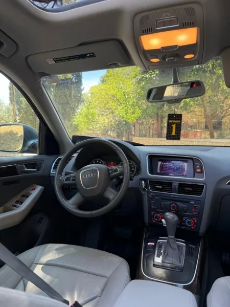 Durres, shitet makine Q5 Benzin+Gaz, gri e erret automatik Kondicioner 15.000 km