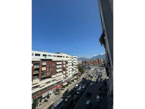 Tirane, jepet me qera apartament 2+1 Kati 6, 115 m² 600 € (ASTIR)