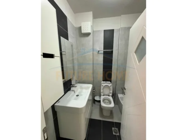 Tirane, jepet me qera apartament 2+1+Ballkon Kati 6, 100 m² 900 € (KOPSHTI ZOLOGJIK)  UNA43456