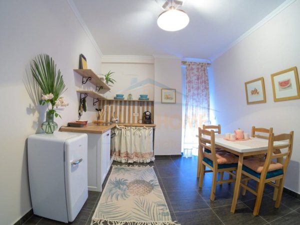 Tirane, jepet me qera apartament 2+1 Kati 3, 90 m² 800 € 