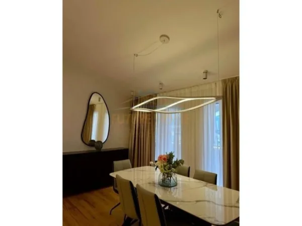 Tirane, shes apartament+verande | Penthouse 3+1+Ballkon Kati 5, 300 m² 680.000 € (LIQENI I THATE)
