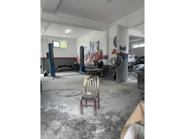 Tirane, shitet ambjent biznesi Kati 0, 740 m² 31.000 € (Mezez)