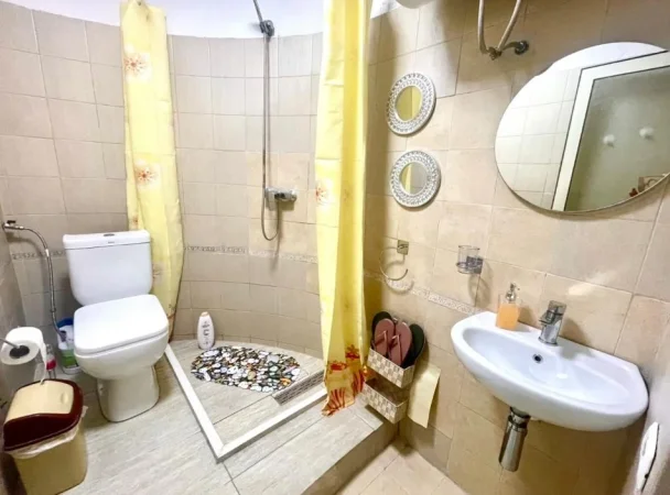 Tirane, jepet me qera garsonier 1+1 Kati 2, 45 m² 650 € 