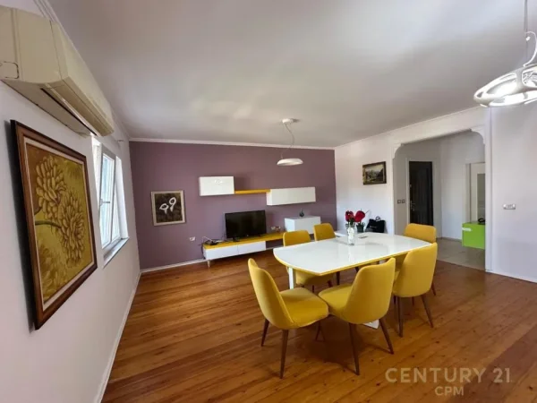 Tirane, jepet me qera apartament 2+1 Kati 5, 93 m² 700 € (Rruga Gjike Kuqali Tirana Albania)