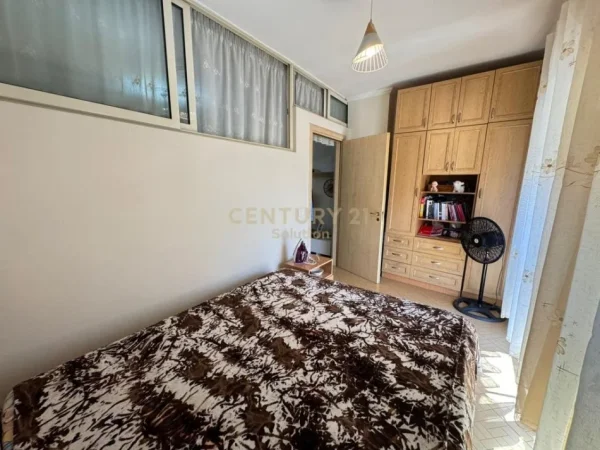 Tirane, jepet me qera apartament 2+1 Kati 4, 90 m² 450 € (ASTIR)