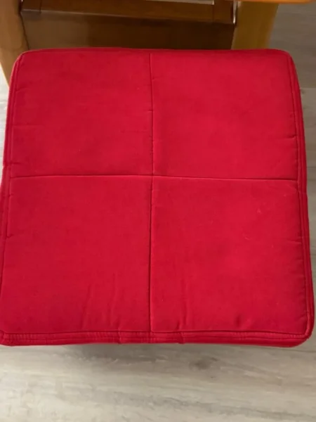 Tirane, shes Kend per Zyra ose shtepi 1 €