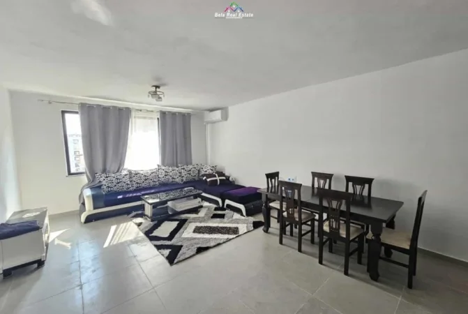 Tirane, jepet me qera apartament 2+1 Kati 7, 95 m² 650 € (Famed Lounge)