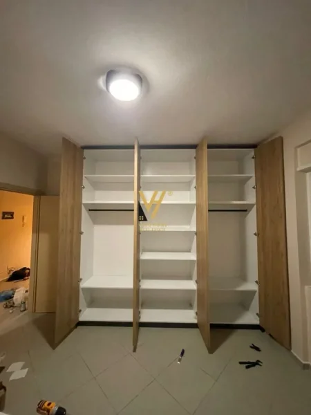 Tirane, jepet me qera apartament 2+1+Ballkon Kati 4, 112 m² 650 € (KOPSHTI BOTANIK)