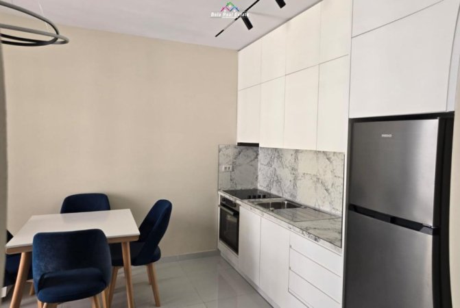 Tirane, jepet me qera apartament 1+1 Kati 3, 60 m² 450 € (Kompleksi Univers City,)