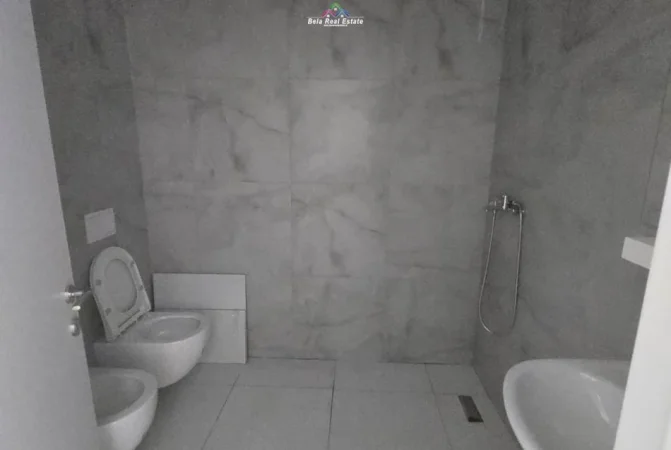 Tirane, jepet me qera apartament 1+1 Kati 3, 60 m² 450 € (Kompleksi Univers City,)