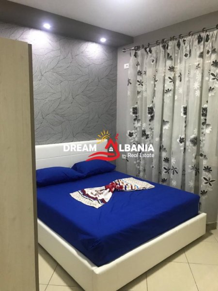 Tirane, jepet me qera apartament 2+1 , 78 m² 650 € (tek Stacioni i Trenit)