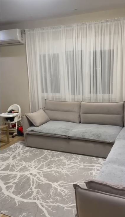 Shitet Apartament 2+1, ne Tresh 5 minuta nga Instituti  i projektuar deri në detaje nga arkitekt profesionist, me mobilim modern e cilësor. Kati 5, 66 m² 85.000 €URO