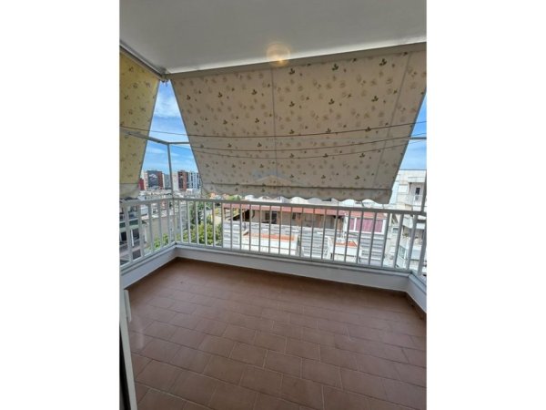 Tirane, shitet apartament 1+1+Ballkon Kati 7, 70 m² 145.000 € (Oxhaku, Tirane)