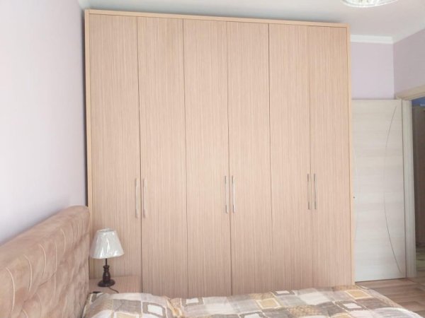 Shqiperi, jepet me qera apartament 1+1 Kati 6, 63 m² 700 € (Pazari i Ri)