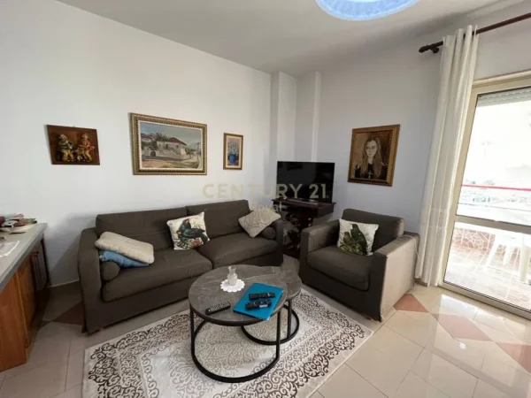 Tirane, shes apartament 2+1+Aneks+Ballkon Kati 6, 91 m² 200.000 € (Shkolla e kuqe)