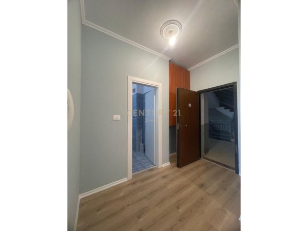 Tirane, shitet apartament 1+1 Kati 8, 59 m² 140.000 € (RRUGA FORTUZI)