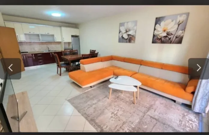 Tirane, jap me qera apartament 2+1 Kati 4, 80 m² 500 € (Ozone)