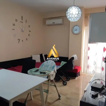 Tirane, jepet me qera apartament 2+1+Ballkon Kati 2, 60 m² 450 € (muhamed deliu)