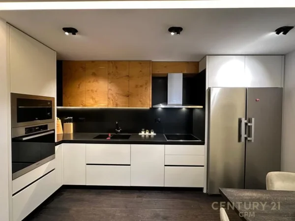 Tirane, jepet me qera apartament 2+1+Aneks+Ballkon Kati 4, 100 m² 1.600 € 