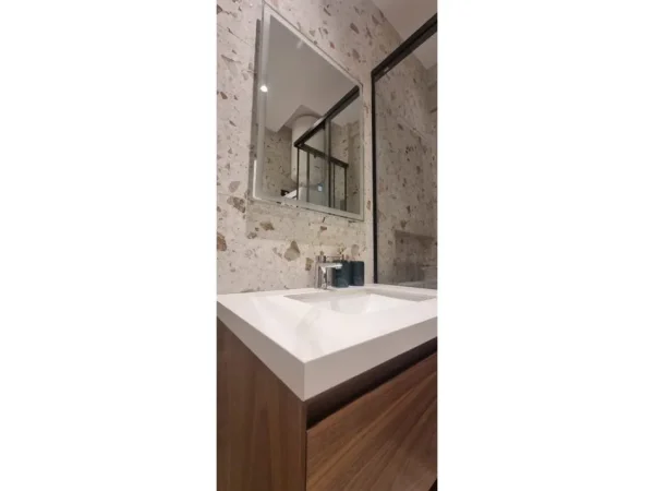 Tirane, shitet apartament 2+1 Kati 2, 87 m² 250.000 € (Kinostudio)