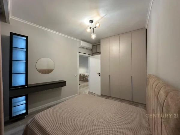 Tirane, jepet me qera apartament 1+1+Aneks+Ballkon Kati 2, 74 m² 680 € (Rose Garden Residence)