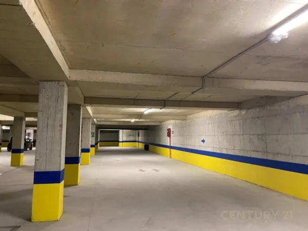 Tirane, jepet me qera apartament 2+1 Kati 4, 104 m² 700 € (OASIS RESIDENCE Tirana Albania)