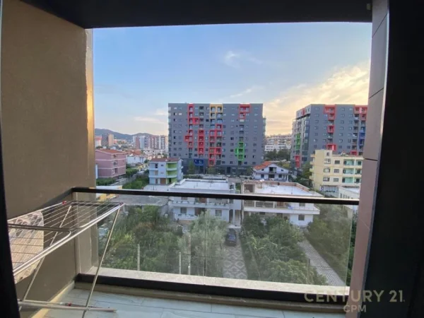 Tirane, jepet me qera apartament 2+1 Kati 4, 104 m² 700 € (OASIS RESIDENCE Tirana Albania)